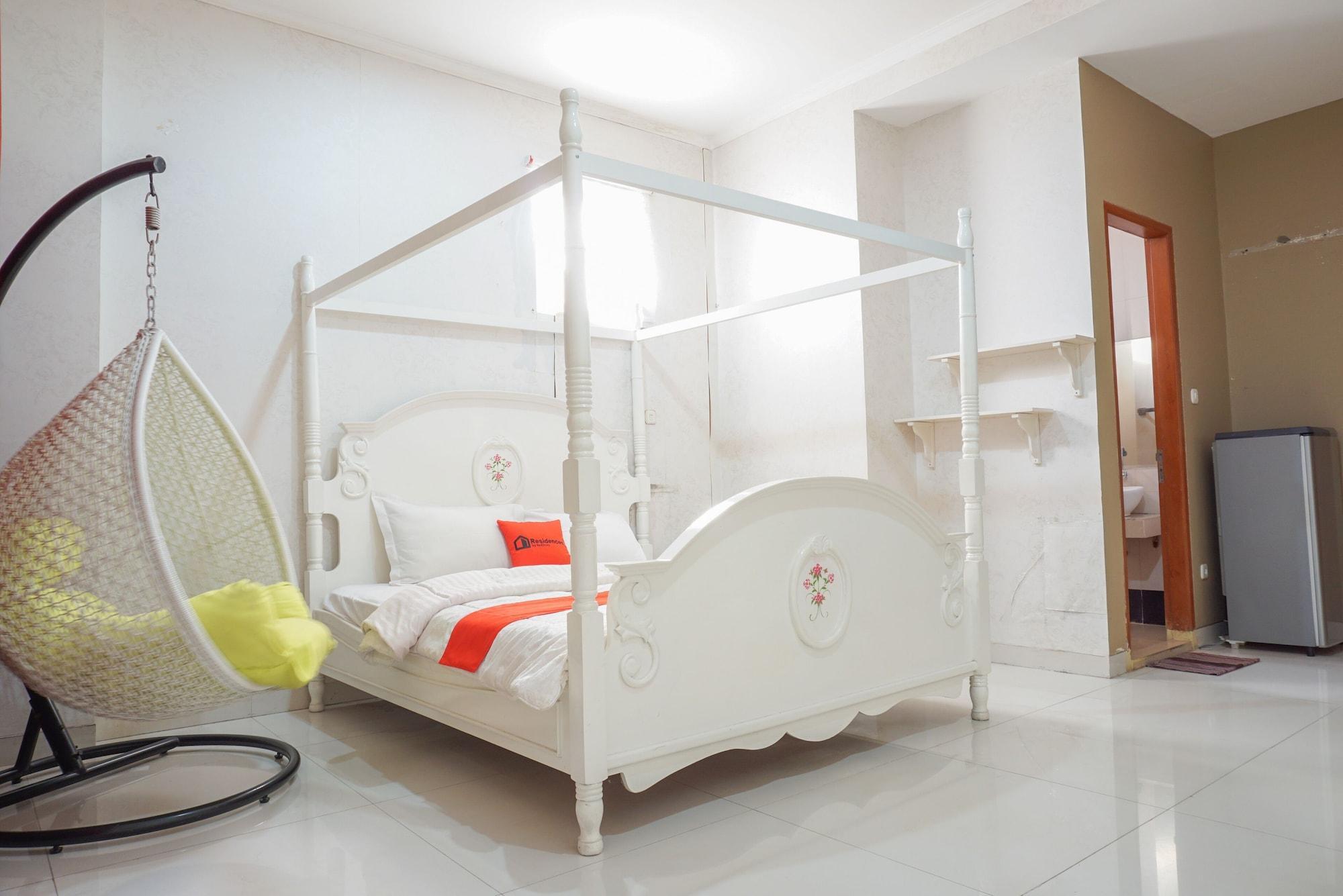 Reddoorz Near Kemang Square Hotel Jacarta Exterior foto