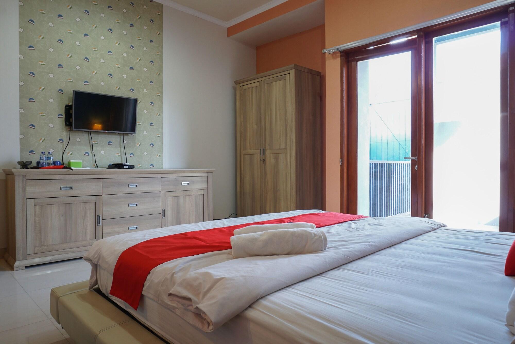 Reddoorz Near Kemang Square Hotel Jacarta Exterior foto