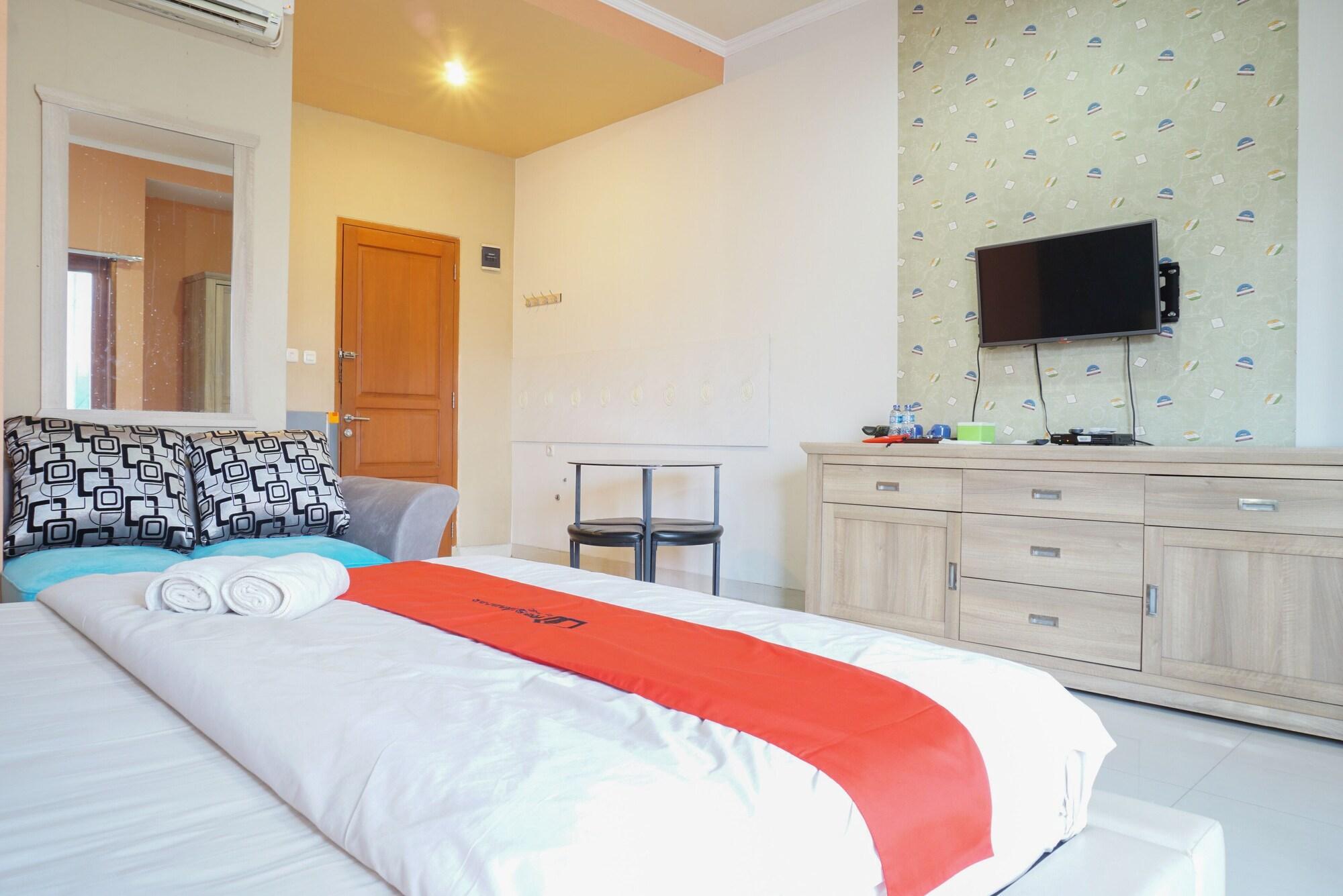 Reddoorz Near Kemang Square Hotel Jacarta Exterior foto